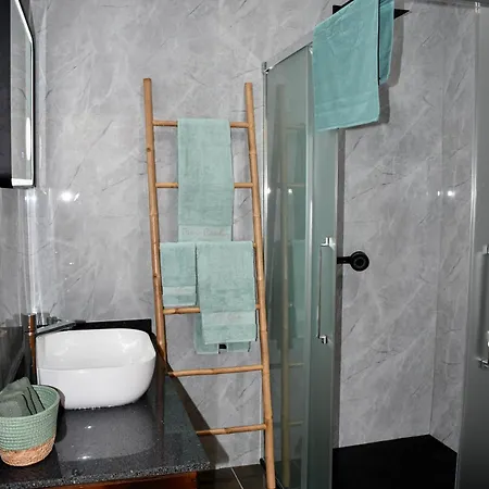 Vallera House Ii Apartamento São Vicente