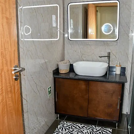Vallera House Ii Apartamento São Vicente